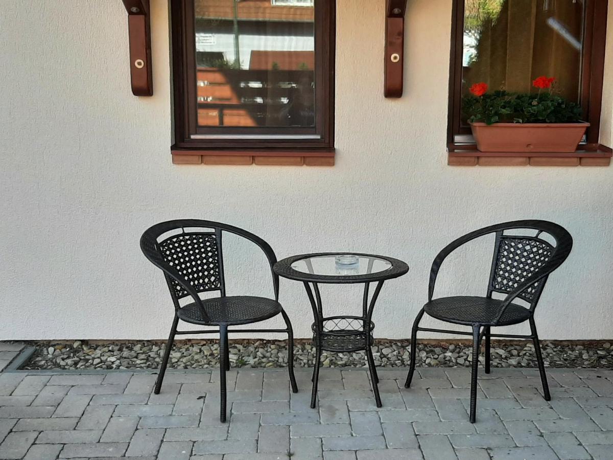 Aqua Apartman Gyula Bagian luar foto