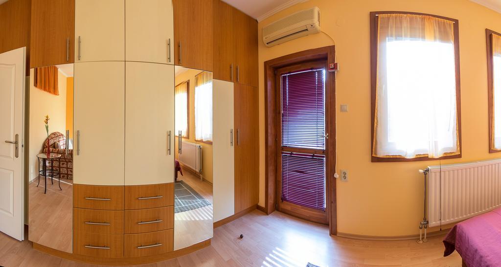 Aqua Apartman Gyula Bagian luar foto